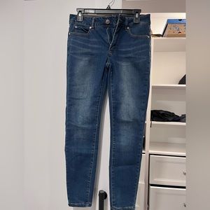 Tahari Jeans
